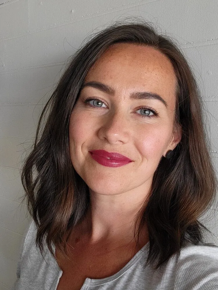 Tin Feather Lipstick